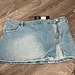 Fashion nova Jean skirt new M